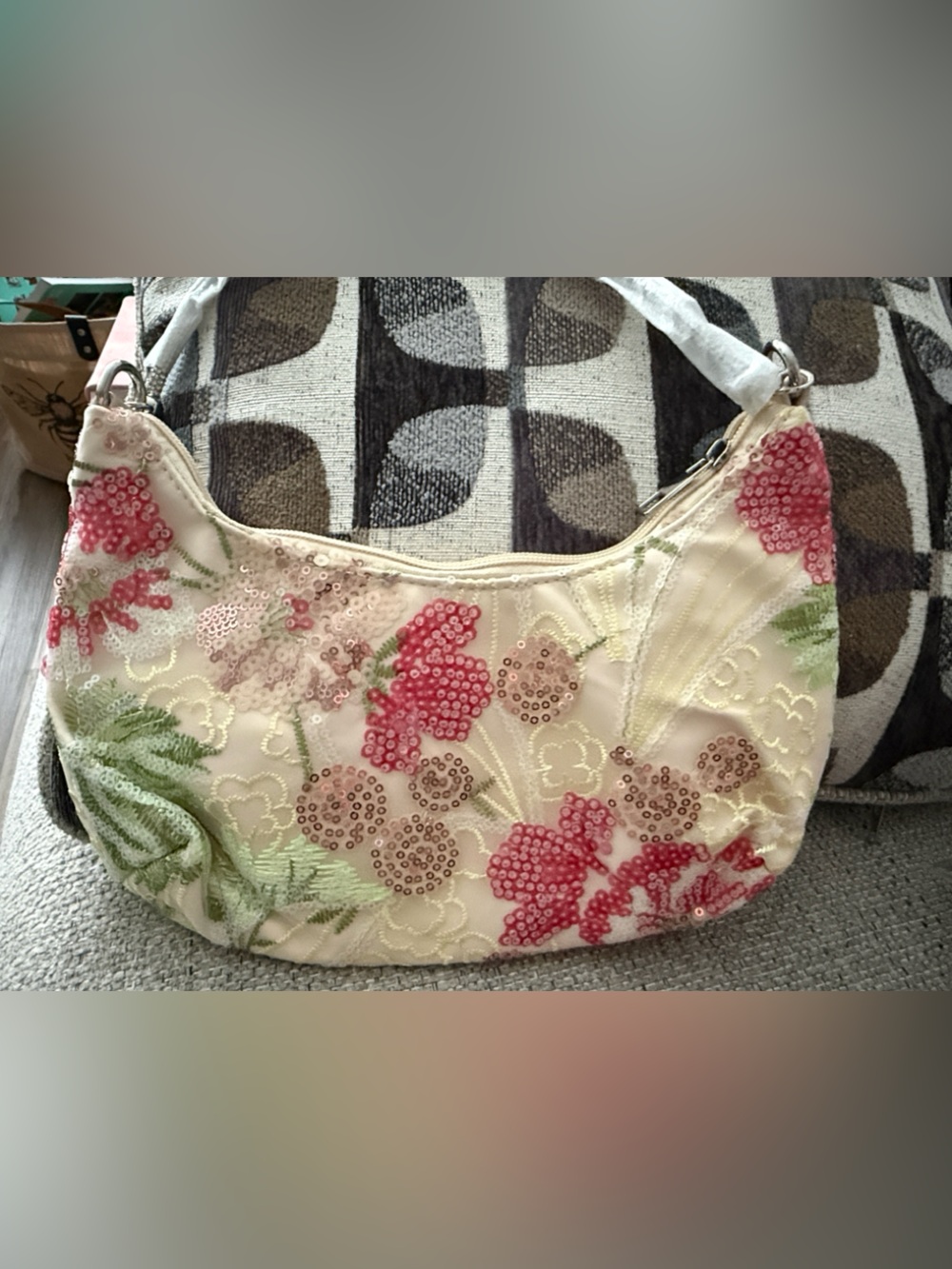 Embroidered Sequin Floral Cream Shoulder Bag viral BNWT